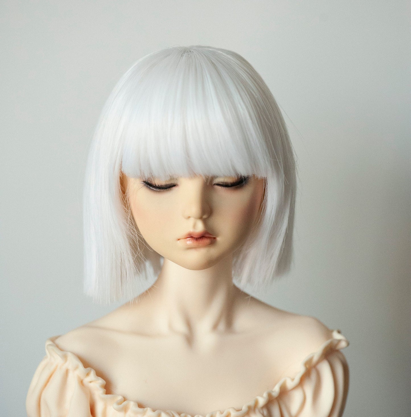 Heat Resistant Fiber BJD Doll Wig Short Cutting Straight Black/White
